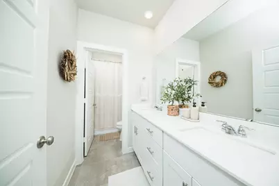 14807 Slow River Avenue, Houston, TX 77082 - Photo 37