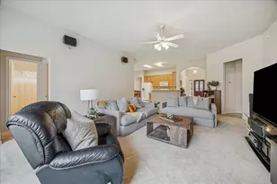 122 S Abram Cir, The Woodlands, TX 77382 - Photo 7