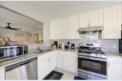 13131 Dawn Hollow Lane, Houston, TX 77072 - Photo 25