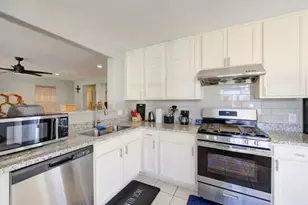 13131 Dawn Hollow Ln, Houston, TX 77072 - Photo 25