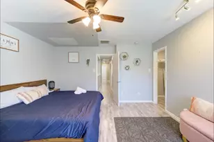 13131 Dawn Hollow Ln, Houston, TX 77072 - Photo 21