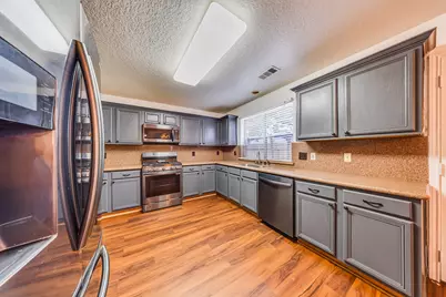 3027 Sun Glen Court, Katy, TX 77449 - Photo 11