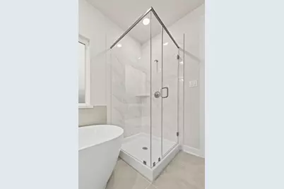 218 Yellow Rosewood Lane, New Caney, TX 77357 - Photo 9