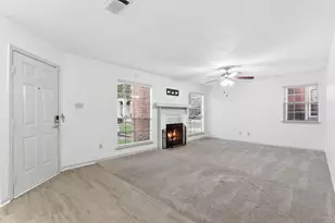 2402 Sycamore Ave, Huntsville, TX 77340 - Photo 5