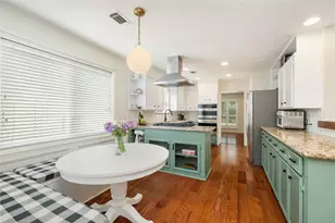 3030 Manila Ln, Houston, TX 77043 - Photo 11