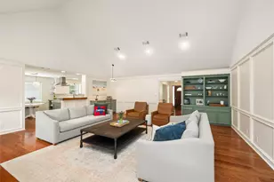 3030 Manila Ln, Houston, TX 77043 - Photo 7