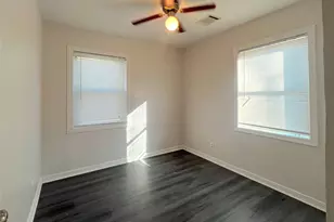 13701 Texarkana St, Houston, TX 77015 - Photo 11