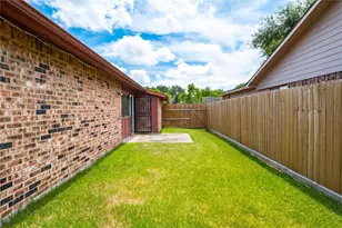 15722 Corsair Rd, Houston, TX 77053 - Photo 11