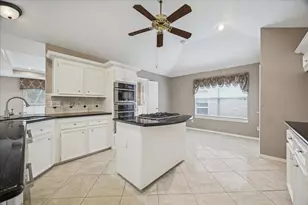 306 Champions Colony III, Houston, TX 77069 - Photo 3