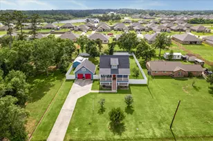 4424 Country Club Dr, Dickinson, TX 77539 - Photo 1