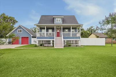 4424 Country Club Drive, Dickinson, TX 77539 - Photo 9