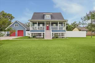 4424 Country Club Dr, Dickinson, TX 77539 - Photo 9