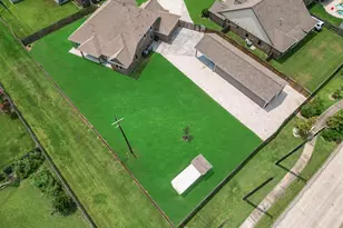 14018 Hawthorne Cir, Mont Belvieu, TX 77523 - Photo 49