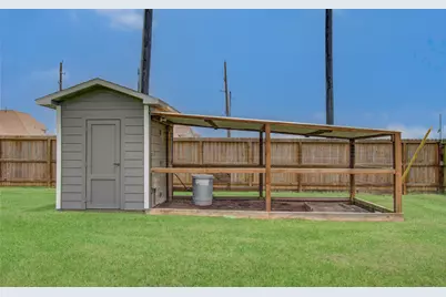 14018 Hawthorne Circle, Mont Belvieu, TX 77523 - Photo 37