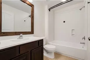 14018 Hawthorne Cir, Mont Belvieu, TX 77523 - Photo 29