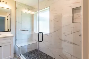 1458 River Oaks Dr, Huntsville, TX 77340 - Photo 33