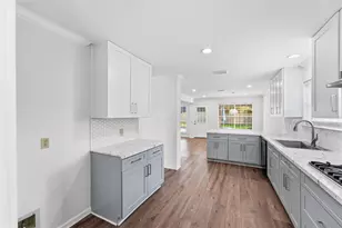1114 Bayou Bend Dr, Deer Park, TX 77536 - Photo 11