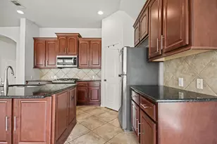 2701 Green Mountain Dr, Pearland, TX 77584 - Photo 13