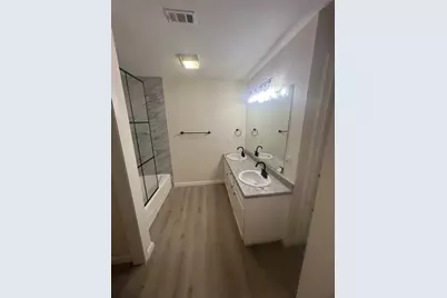 2018 Wickersham Drive, Huntsville, TX 77340 - Photo 33