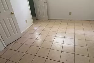 9842 Lum Ln, Houston, TX 77078 - Photo 7