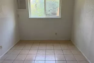 9842 Lum Ln, Houston, TX 77078 - Photo 11