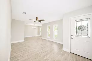 9811 Golden Sunshine Dr, Houston, TX 77064 - Photo 13