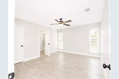 9811 Golden Sunshine Drive, Houston, TX 77064 - Photo 15