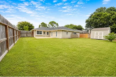 9811 Golden Sunshine Drive, Houston, TX 77064 - Photo 29