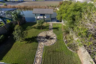 1003 Commodore Drive, Galveston, TX 77554 - Photo 13