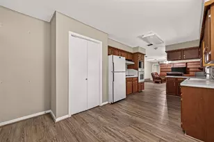 2002 Crestwood Dr, Richmond, TX 77469 - Photo 25