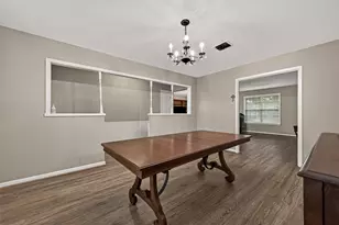 2002 Crestwood Dr, Richmond, TX 77469 - Photo 9