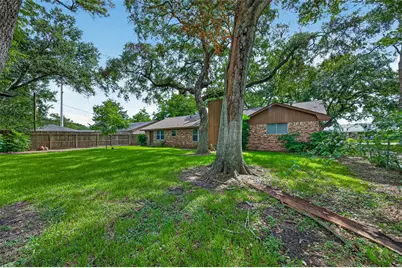 2002 Crestwood Drive, Richmond, TX 77469 - Photo 43