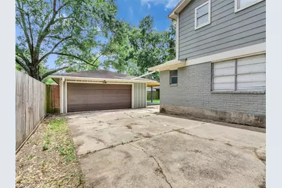 612 Orangewood Drive, Conroe, TX 77302 - Photo 37