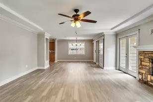 612 Orangewood Dr, Conroe, TX 77302 - Photo 15