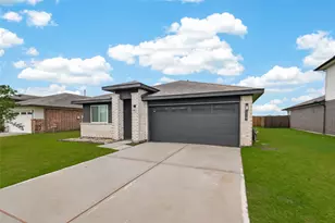 14519 Sweetwater Dr, Baytown, TX 77523 - Photo 3