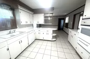 803 Merry Ln, Wharton, TX 77488 - Photo 11