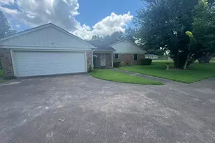 803 Merry Ln, Wharton, TX 77488 - Photo 45