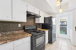 781 Country Pl Dr, Houston, TX 77079 - Photo 7