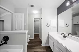 58 N Delta Mill Cir Circle, The Woodlands, TX 77385 - Photo 17