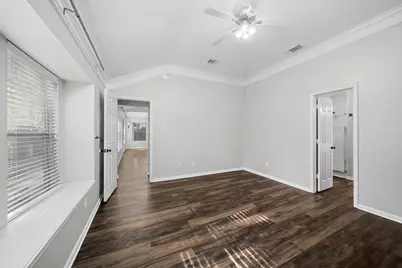 58 N Delta Mill Cir Circle, The Woodlands, TX 77385 - Photo 15