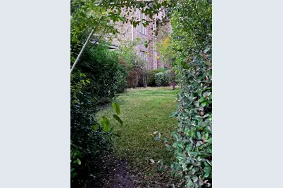 851 Jaquet Drive, Bellaire, TX 77401 - Photo 29