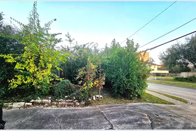 851 Jaquet Drive, Bellaire, TX 77401 - Photo 15