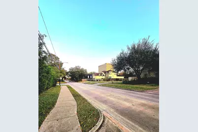 851 Jaquet Drive, Bellaire, TX 77401 - Photo 19