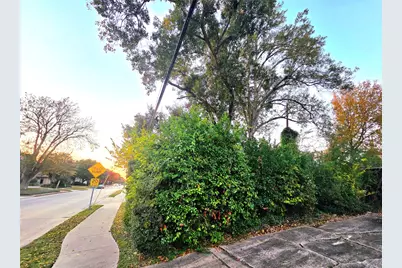 851 Jaquet Drive, Bellaire, TX 77401 - Photo 23