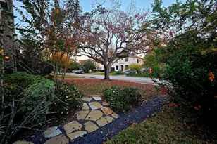 851 Jaquet Dr, Bellaire, TX 77401 - Photo 11