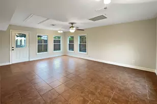 12107 Pompton Dr, Houston, TX 77089 - Photo 15