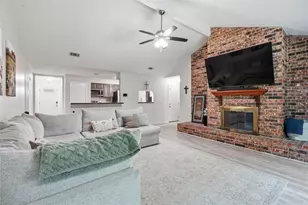 4850 Kentington Dr, Alvin, TX 77511 - Photo 13