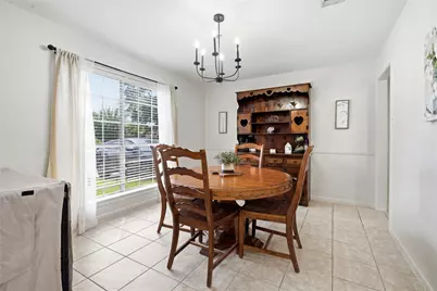 4850 Kentington Drive, Alvin, TX 77511 - Photo 5