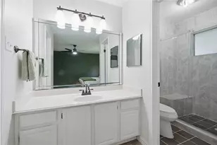 4850 Kentington Dr, Alvin, TX 77511 - Photo 17