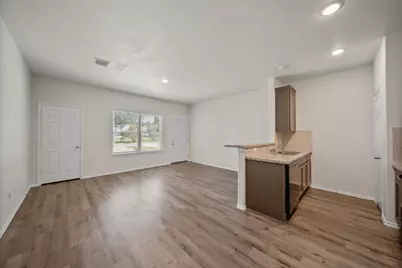 403 E Avenue G, Conroe, TX 77301 - Photo 7
